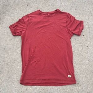 Vuori burnt orange t-shirt size medium
